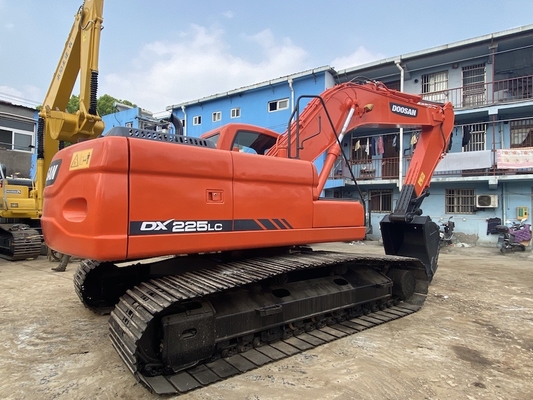 qualità  22 Ton Original Used Doosan DX225 Crawler Excavator With 157KW Engine Power And 1.05m3 Bucket Capacity fabbrica