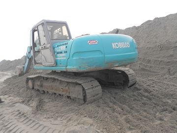 Escavatore originale SK200 - di Kobelco utilizzato Turbo terra 6 che si muove con il martello