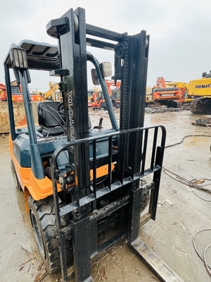 3 tonnellate Toyota Used Forklift Originale dal Giappone Toyota Forklift Usato 3000mm