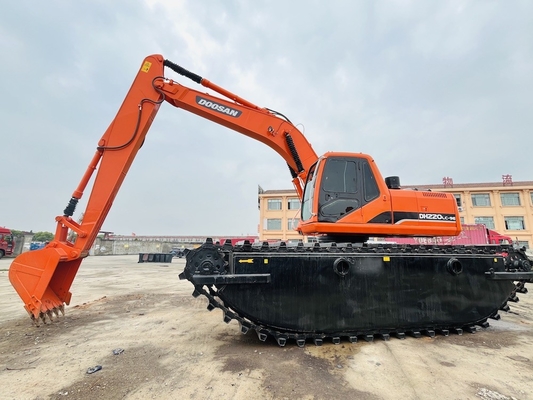 Doosan Used Amphibious Excavator DH220LC-9E con 1 m3 River Cleaning Machine Long Reach Boom Escavatore di seconda mano