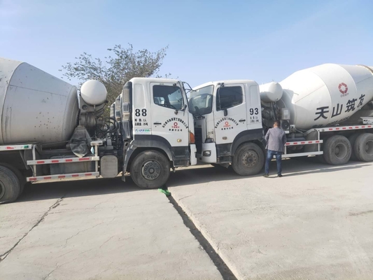 Camionetta per la miscelazione del calcestruzzo di seconda mano GAC Hino 6x4 350 CV Camionetta per la miscelazione del calcestruzzo usata