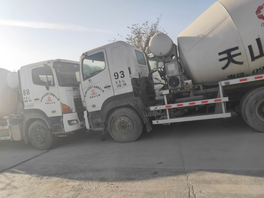 Camionetta per la miscelazione del calcestruzzo di seconda mano GAC Hino 6x4 350 CV Camionetta per la miscelazione del calcestruzzo usata