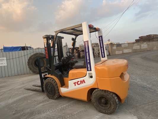 TCM FD30T6 diesel usato per carrelli elevatori in buono stato
